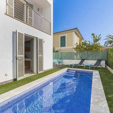 Salines House Villa *