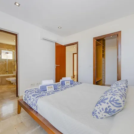 Villa Salines House