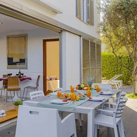 Villa Salines House *