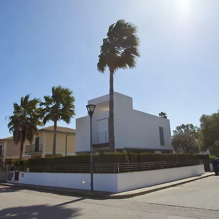 Salines House Villa *